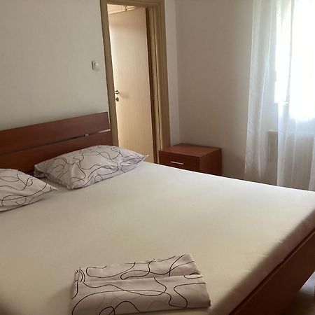 Apartments Ploka Okrug Gornji Exterior photo