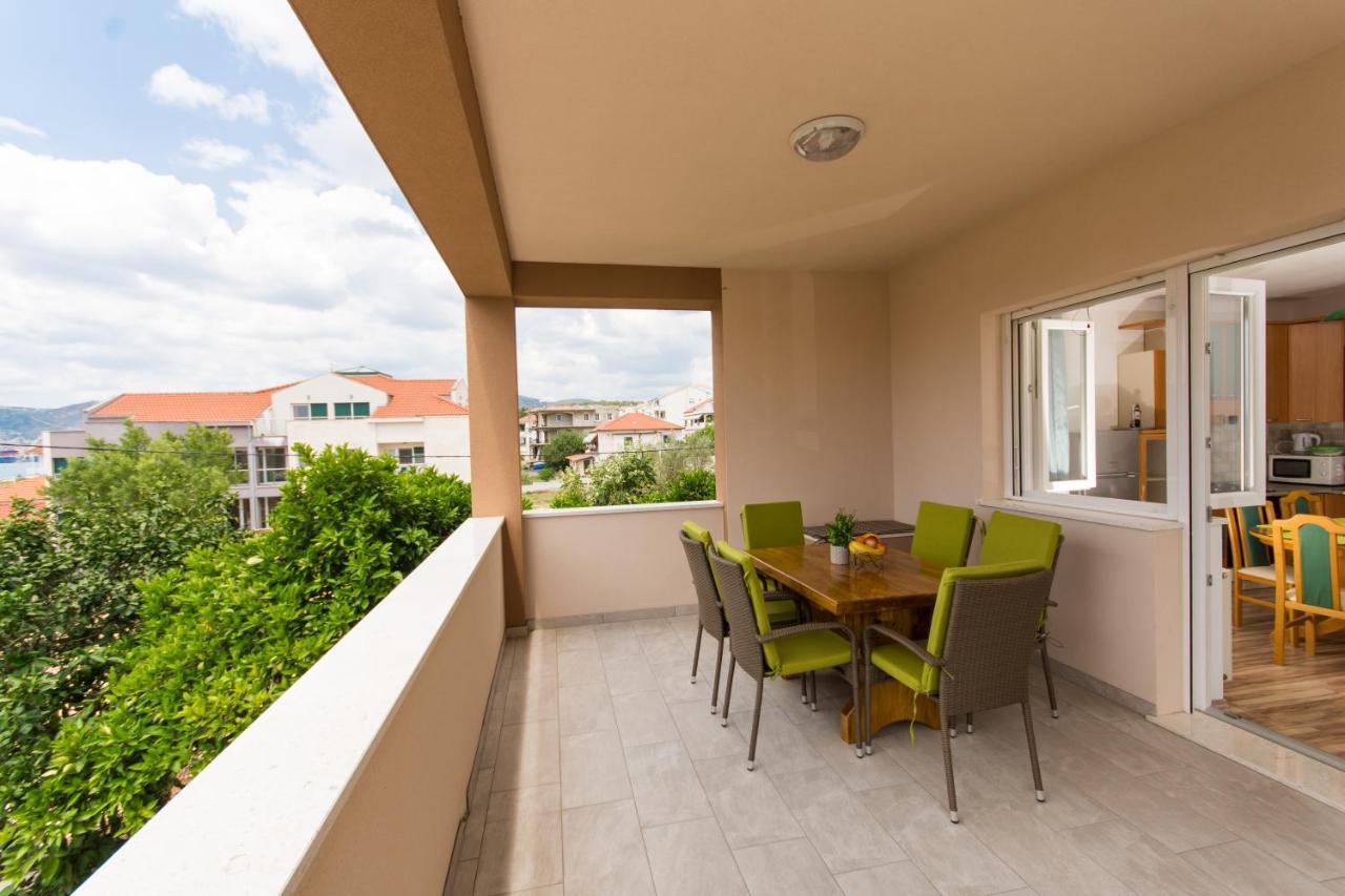 Apartments Ploka Okrug Gornji Exterior photo