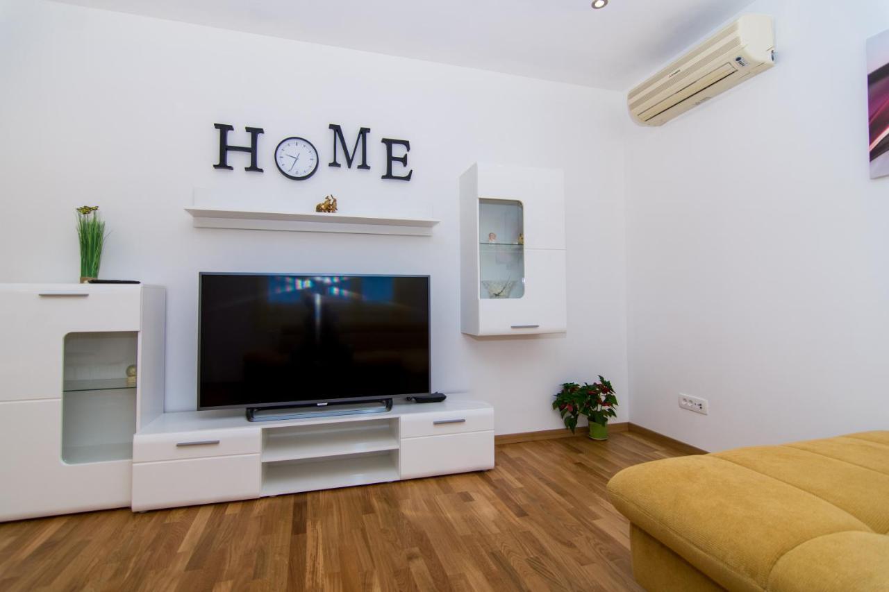 Apartments Ploka Okrug Gornji Exterior photo